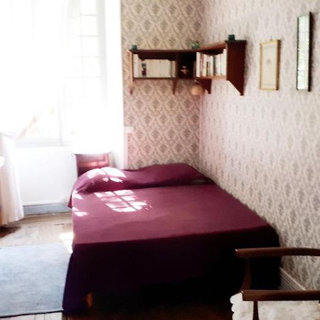 La Cure Du Maine Charles Panzió Birac  Kültér fotó